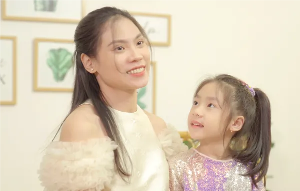 Phụ huynh bé Võ Phương Yên Phụ huynh bé Võ Phương Yên