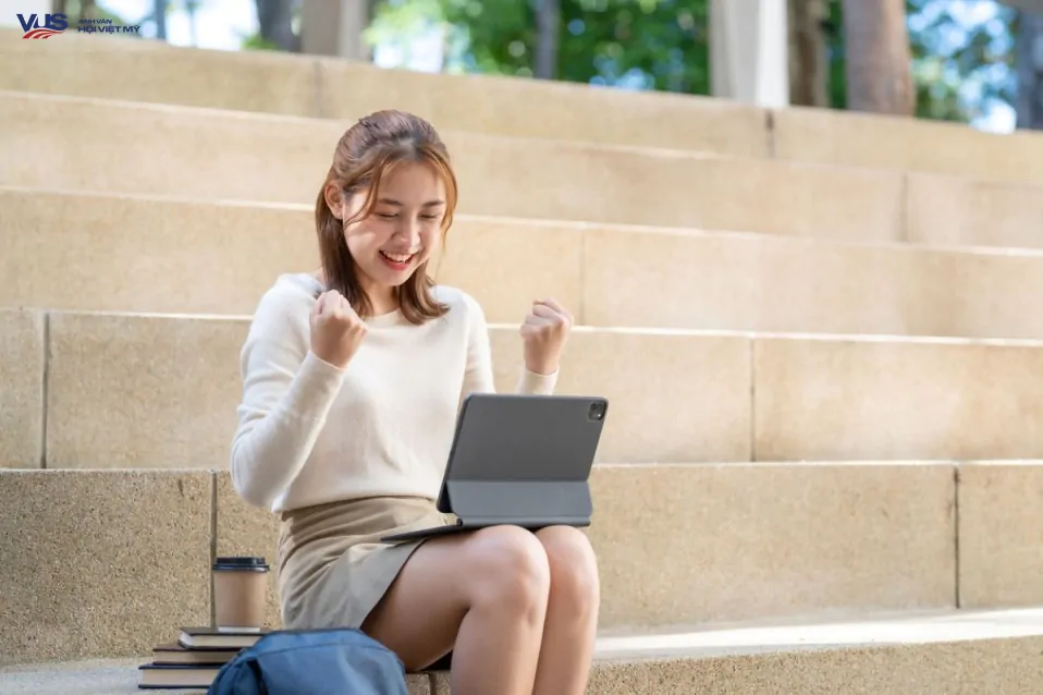 Thì quá khứ hoàn thành tiếp diễn: Cách dùng & bài tập